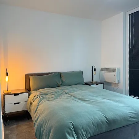 Morden 2 Bed Flat - Old Trafford Apartment Manchester Exterior photo